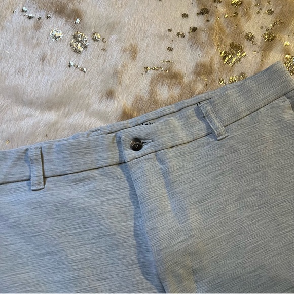 EUC Callaway Golf Shorts Mens 38 Gray Flat Front-Casual-Stretch-Match Play 9” - Picture 2 of 5